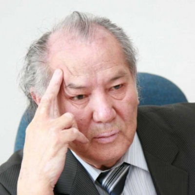 Дулат Исабеков