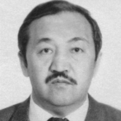 Эрнест Төреханов 