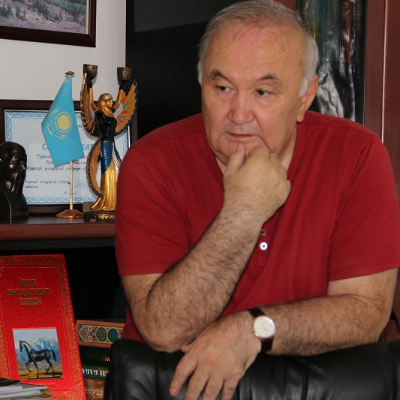 Есенғали Раушанов 