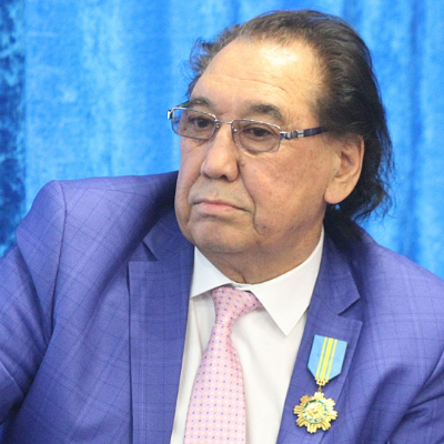 Шөмішбай Сариев 