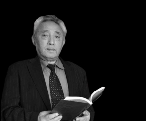 Халық жазушысы Қабдеш Жұмаділов дүниеден өтті