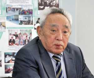 ҚАБДЕШ ЖҰМАДІЛОВ. «ҚҰЗҒЫННЫҢ ӨЛІМІ»