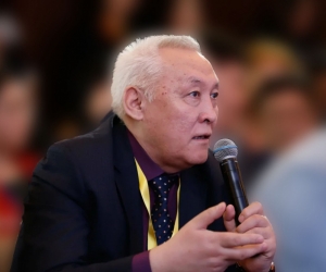 Қуандық  ШАМАХАЙҰЛЫ. АЛЫС МЕКЕНДЕ