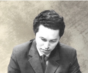 МЕҢДЕКЕШ САТЫБАЛДИЕВ. ҚИМАСТЫҚТЫҢ БАСЫ ЕКЕН КҮРСІНУЛЕР...