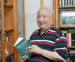 ТҰРСЫН ЖҰРТБАЙ. ӘБІШТІҢ КӨЗ ЖАСЫ ЖӘНЕ «ӨЛГЕН КІТАП»