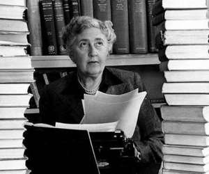 АГАТА КРИСТИ. АЖАЛ ШӨБІ