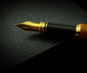 МАХМҰД ЕТЕМАДЗАДЕ. ЖЫЛАН МОНШАҚ