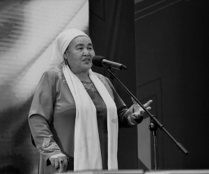 Қазақтың халық ақыны Әселхан Қалыбекова өмірден озды.