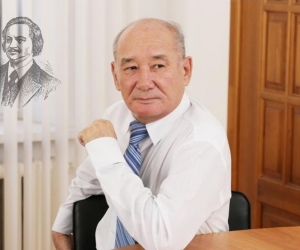 ЖАНҰЗАҚ АЯЗБЕКОВ. БАЛЬЗАК НЕГЕ ЖЫЛАДЫ?