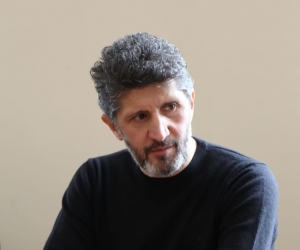 АШУР ӨЗДЕМИР: ОҚЫРМАН ҚАЗАҚ ӘДЕБИЕТІНЕН ЖАСАЛҒАН АУДАРМАЛАРДЫ ҚЫЗЫҒУШЫЛЫҚПЕН ҚАБЫЛДАЙДЫ