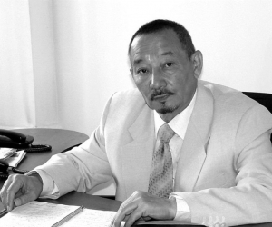 ТЕМІРХАН МЕДЕТБЕК:«АҚЫН ТАҒДЫРЫ – АЗАПТЫ ТАҒДЫР»