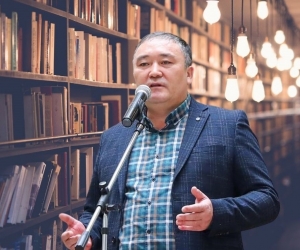 ҰЛАРБЕК ДӘЛЕЙҰЛЫ. ХАТ БАРМАЙТЫН ҚЫСТАҚ