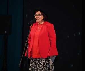 МАХАББАТ ПЕН МҰҢ