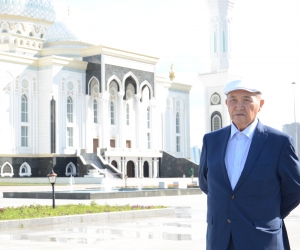 Әкім ТАРАЗИ: «МЕНІҢ ШЫН ЖАЗУШЫ РЕТІНДЕ БІЛЕТІНІМ – ӘРІ КЕТСЕ 7-8 АДАМ»